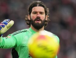 Persaingan Sengit untuk Alisson Becker, Inter Milan Siap Saingi Juventus di Italia