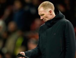 Reaksi Mengejutkan Paul Scholes Terhadap Kritikan Netizen untuk Michael Carrick