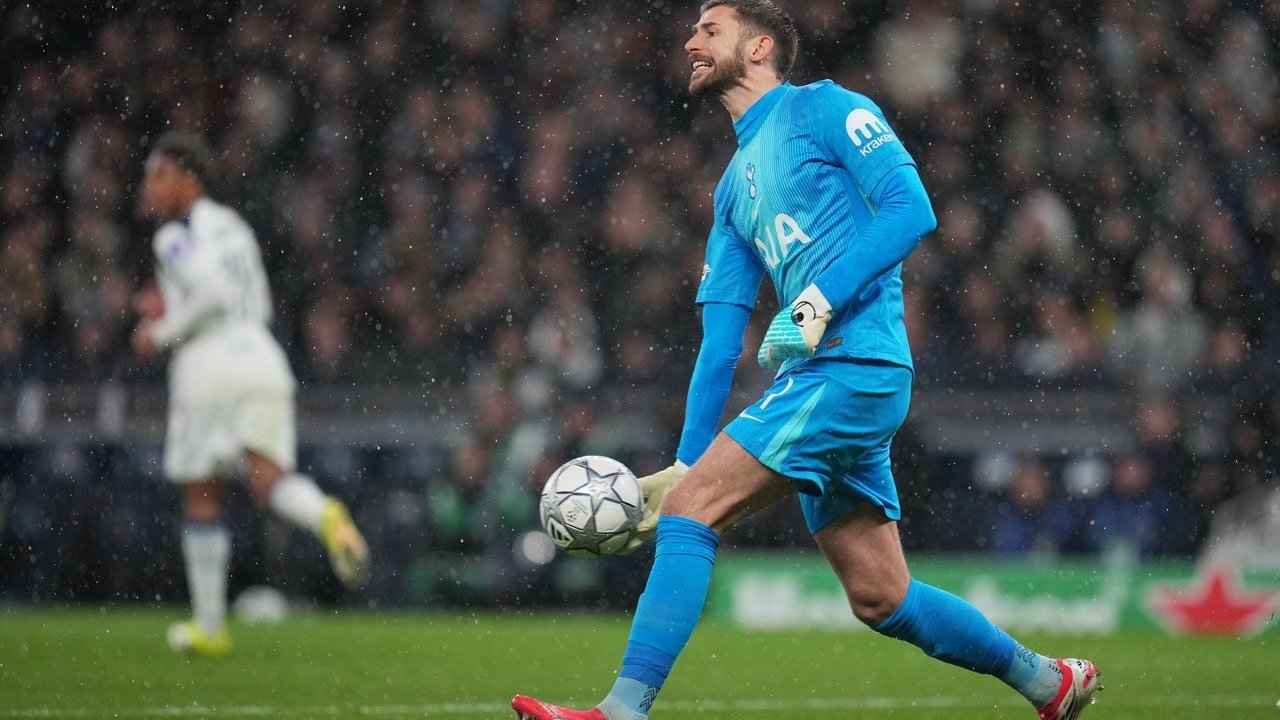 Tottenham Meradang setelah Premier League Gunjing Vicario di Media Sosial