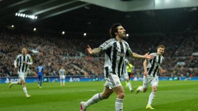 Manchester United Bersiap Menghadapi Krisis Keuangan Demi Tonali!