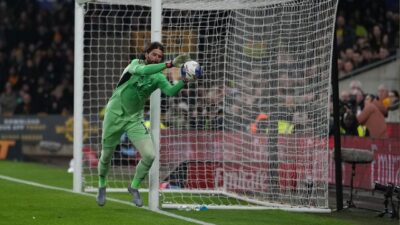 Liverpool Tanpa Alisson Becker Saat Menghadapi Brighton Setelah Comeback Cedera