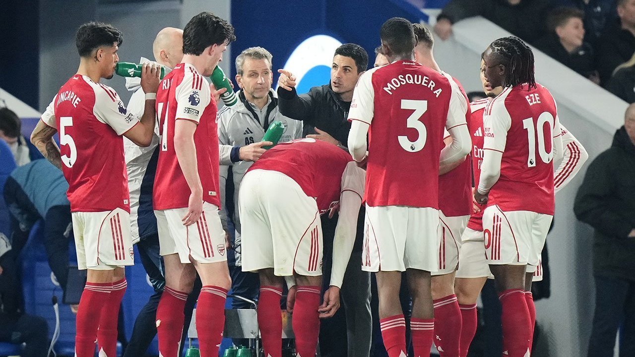 Arsenal Memimpin 7 Poin di Klasemen Liga Inggris, Man City Terjatuh, Persaingan 4 Besar Makin Ketat!