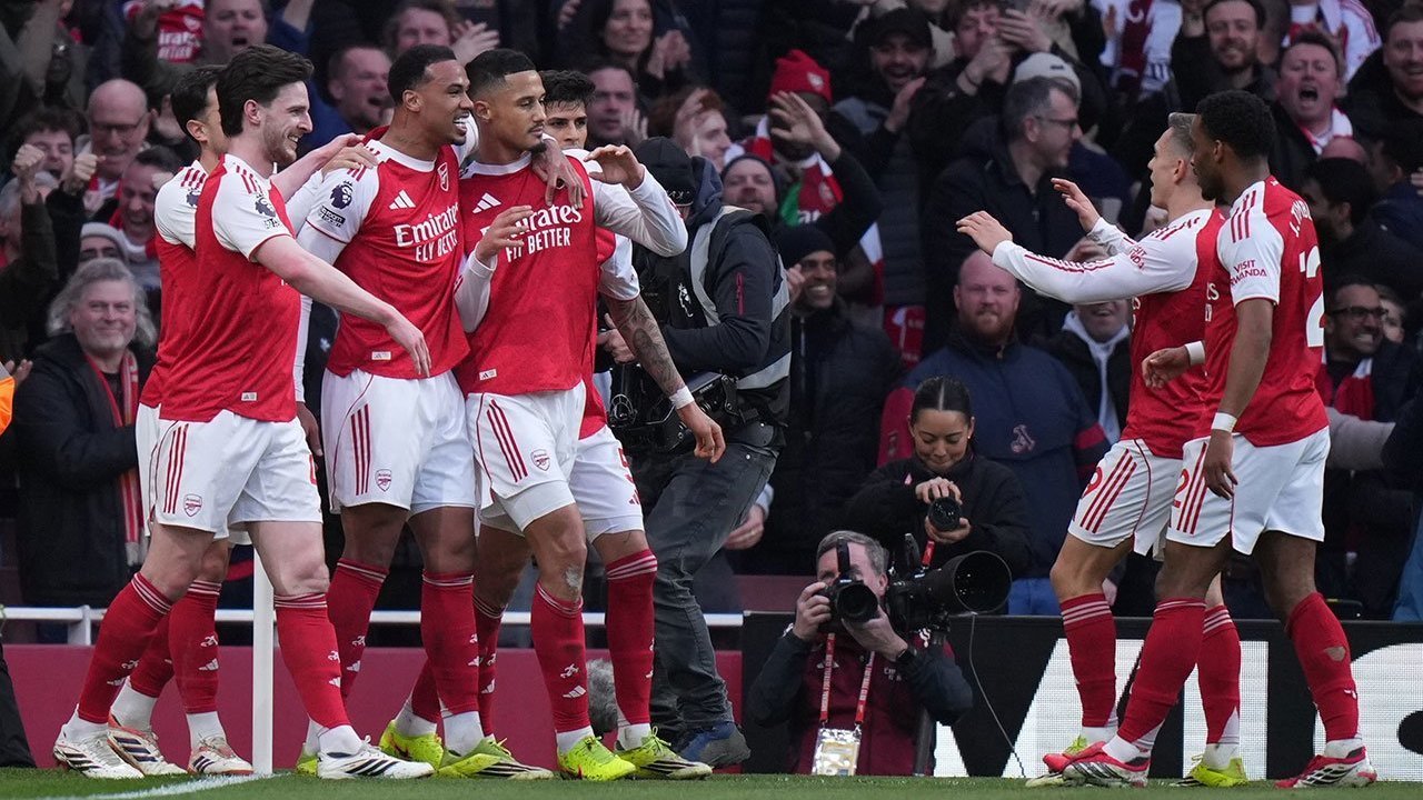 Arsenal Berpotensi Juara EPL, Namun Gelar Mereka Masih Diperdebatkan