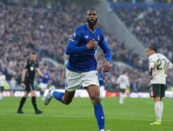 Beto Jadi Bintang Pertandingan Antara Everton dan Chelsea