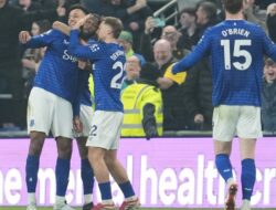 Chelsea Terpuruk di Merseyside, Everton Kembali Raih Kemenangan