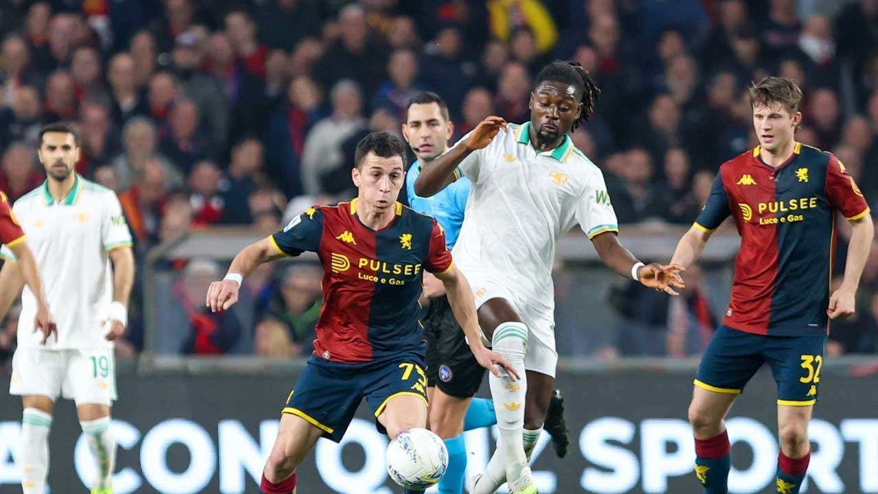 Genoa Kejutkan AS Roma dengan Kemenangan 2-1 Berkat De Rossi