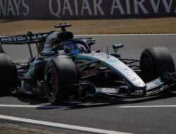 George Russell Kuasai Sprint Race F1 GP China 2026, Ferrari Tertekan