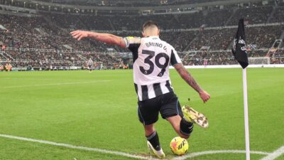 Manchester United Siapkan Gelandang Bertahan Baru, Fabrizio Romano Ungkap Pertemuan Dengan Agen