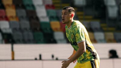 Jay Idzes Jadi Pahlawan, Cegah Gol Juventus Lewat Handball di Area Terlarang