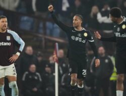 Strategi Cemerlang Liam Rosenior Membawa Chelsea Menang 4-1 atas Aston Villa