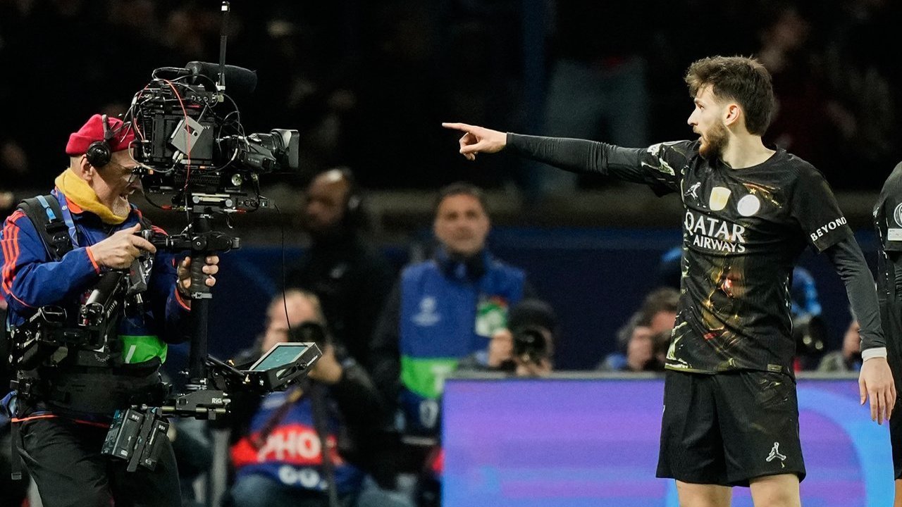 Implikasi Hasil Pertandingan Man of the Match PSG Chelsea: Khvicha Kvaratskhelia