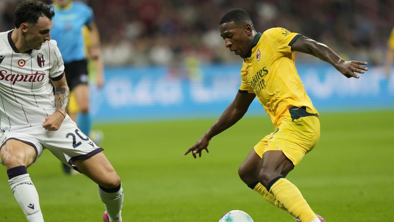 AC Milan Siap Lepas Pervis Estupinan Meski Baru Setahun di San Siro