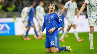 Francesco Pio Esposito, Sosok yang Mengingatkan pada Marco van Basten
