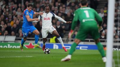 Atletico Madrid Melaju ke Perempat Final Meski Xavi Simons Cetak Dua Gol