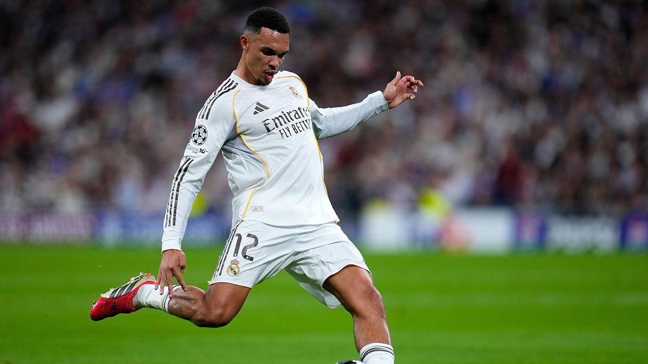 Trent Alexander-Arnold Dapat Kritik Pedas Usai Penampilan Mengecewakan