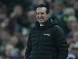 Pertarungan Panas: Unai Emery Berusaha Balas Dendam pada Man Utd