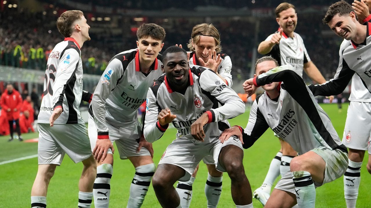 AC Milan Kembali Menang atas Torino, Jarak dengan Inter Semakin Dekat