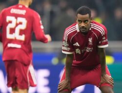 Alexander Isak Kembali Berlatih Bersama Liverpool Setelah Lama Terhenti
