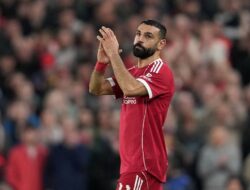 Gerrard Beri Saran kepada Salah untuk Tetap di Liverpool hingga Januari