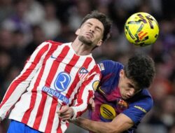 Gerard Martin Terhindar dari Sanksi Berkat Intervensi VAR dalam Duel Atletico dan Barcelona