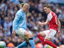Persaingan Arsenal dan Man City: Siapa yang Punya Jadwal Lebih Menantang Menuju Gelar Premier League?