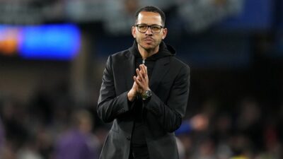 Liam Rosenior Terima Pesangon Usai Dipecat Chelsea, Ini Angkanya