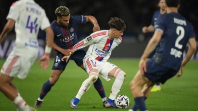 Lyon Ciptakan Kejutan, PSG Kalah di Paris dengan Skor 1-2