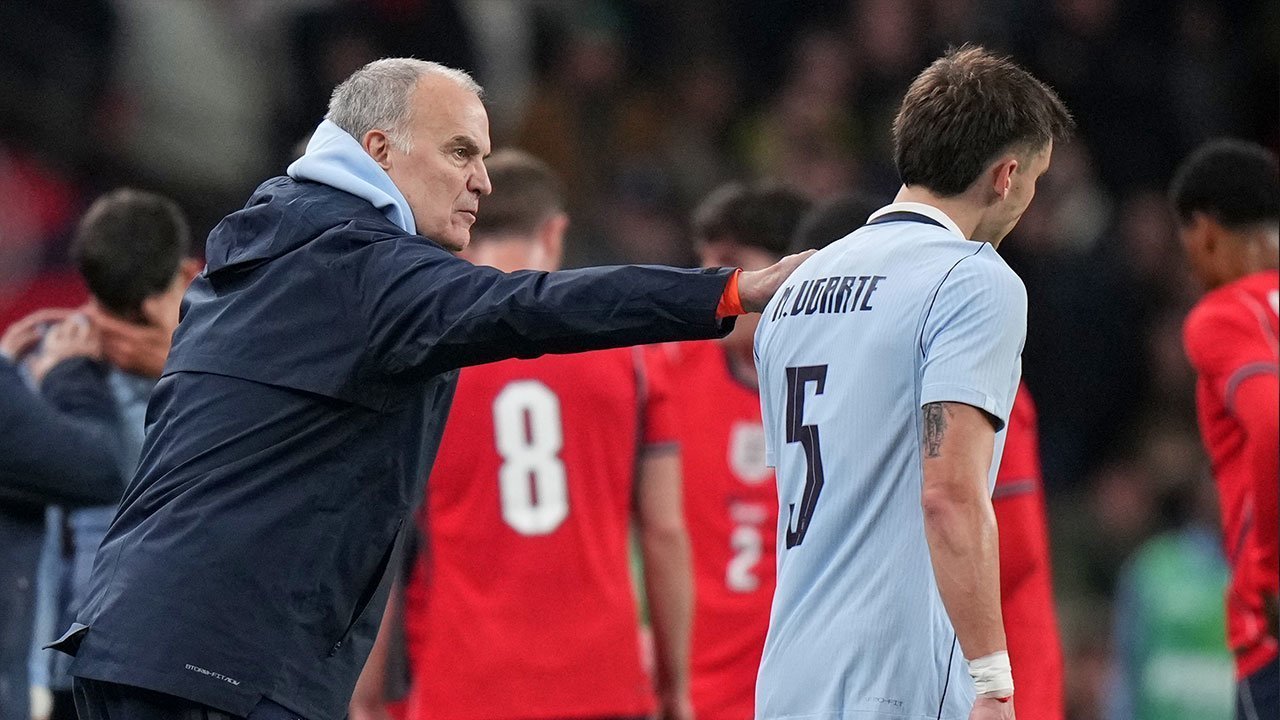 Manuel Ugarte Memukau, Menjadi Sorotan Positif Bagi Man United di Jeda Internasional